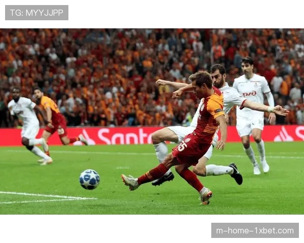 加拉塔萨雷卡拉巴赫同积十分 晋级希望渺茫将转战附加赛